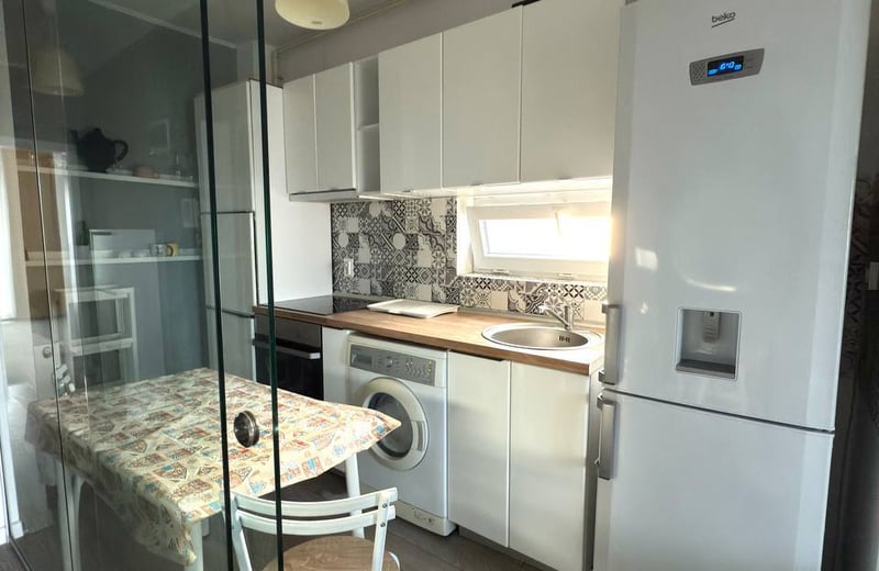 Location longue durée d’un appartement confortable de 2 pièces, Chiajna, Secteur 6, Bucarest, Roumanie